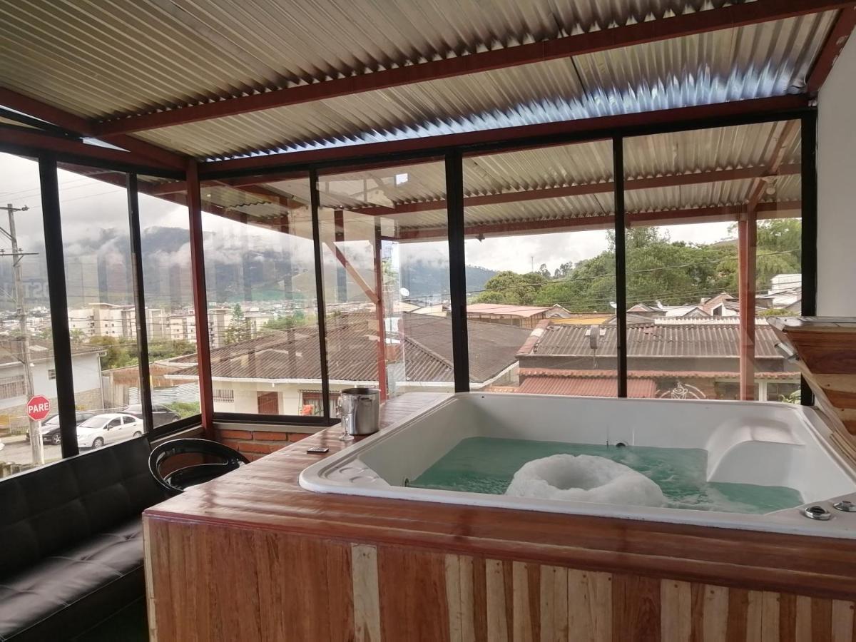 Hostal Spa Casa De Piedra Con Jacuzzi Santa Rosa de Cabal Exteriör bild